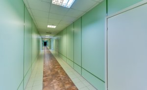Acoustic Laminate Glass Corridor